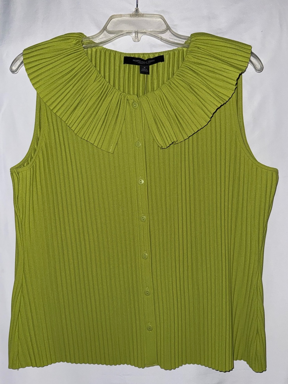 NWT Marc New York Sleeveless Pleated Wide Collar Button Front Top Size Medium